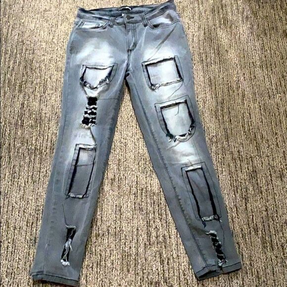 Fashion Nova Gray Distressed Jeans Skinny size 5 - Picture 2 of 9